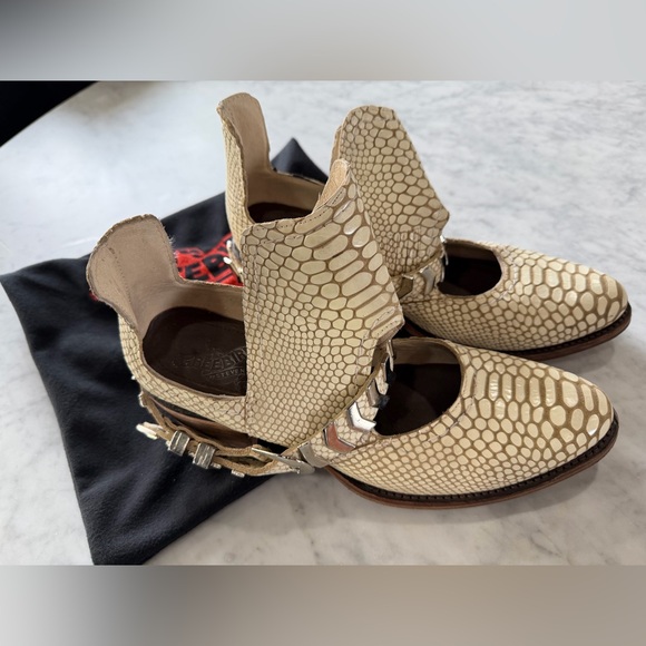 Freebird Blade Western Booties Cream Embossed Leather Size 9 - Picture 4 of 9